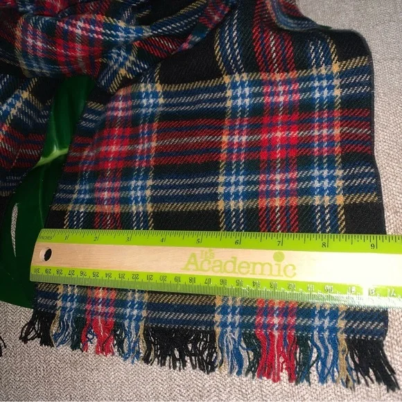 Scottish Tartan Plaid Scarf - Picture 4 of 4